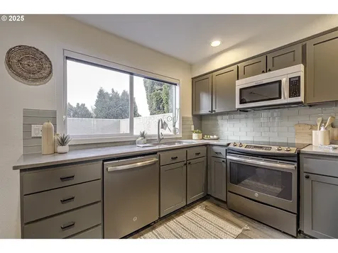 28549 SW Ash Meadows Boulevard Wilsonville OR 97070