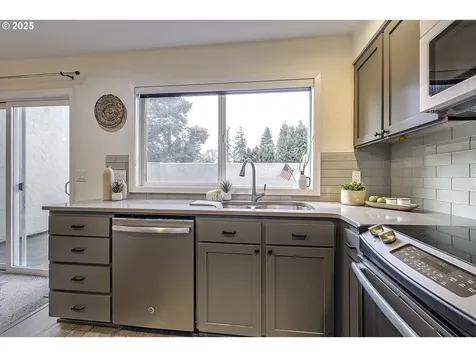 28549 SW Ash Meadows Boulevard Wilsonville OR 97070