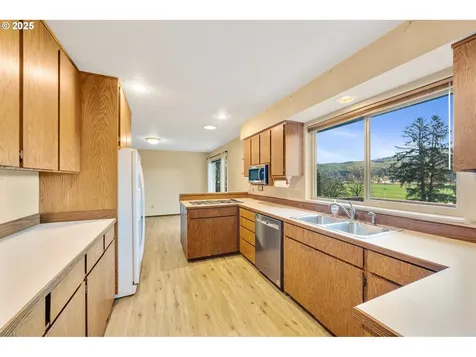 12011 Old Woods Road Cloverdale OR 97112