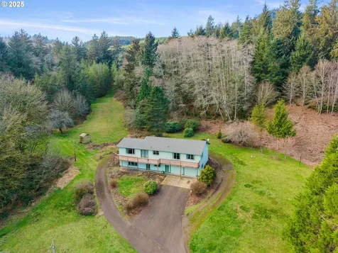 12011 Old Woods Road Cloverdale OR 97112