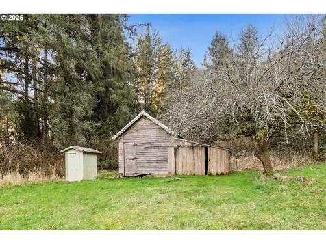 12011 Old Woods Road Cloverdale OR 97112