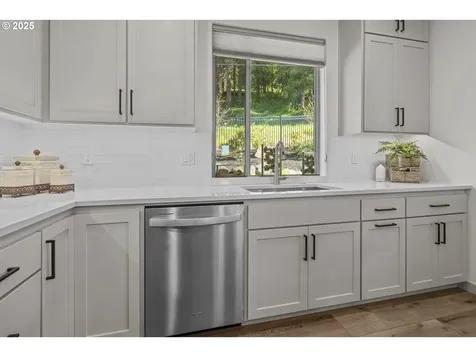 135 Shelton Mcmurphey Boulevard Eugene OR 97401