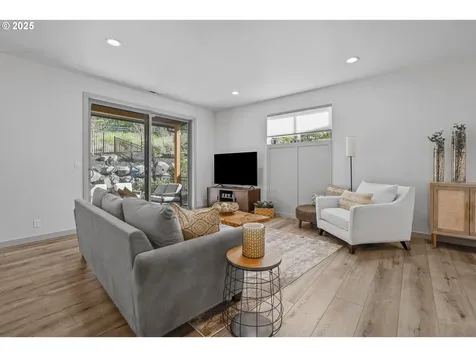 135 Shelton Mcmurphey Boulevard Eugene OR 97401