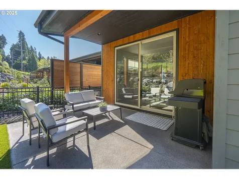 135 Shelton Mcmurphey Boulevard Eugene OR 97401