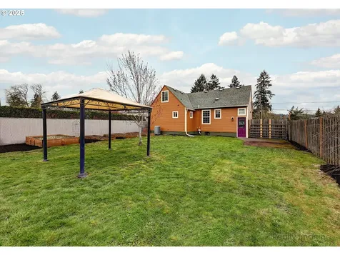 4937 SE 115th Avenue Portland OR 97266