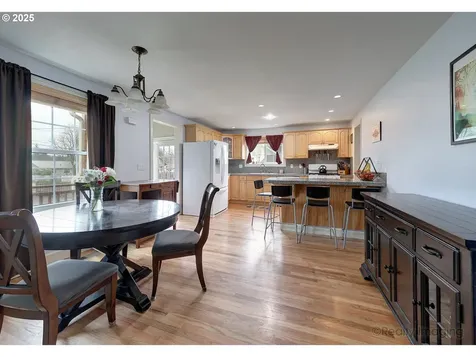 4937 SE 115th Avenue Portland OR 97266
