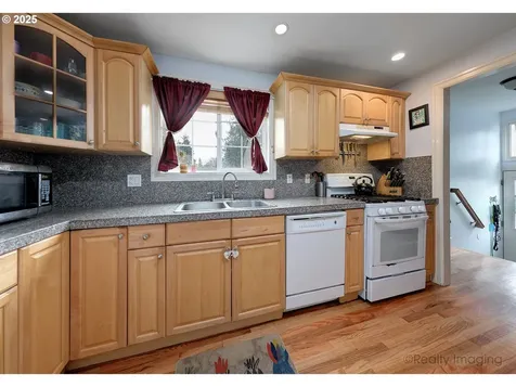 4937 SE 115th Avenue Portland OR 97266