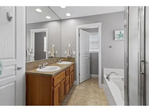 14818 NE 23rd Avenue Vancouver WA 98686