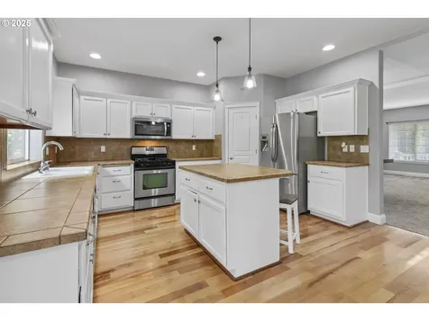 14818 NE 23rd Avenue Vancouver WA 98686