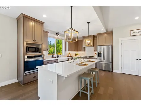 1721 NE Pecan Lane Camas WA 98607