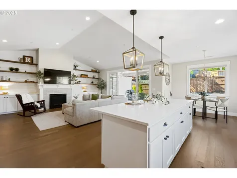 1721 NE Pecan Lane Camas WA 98607