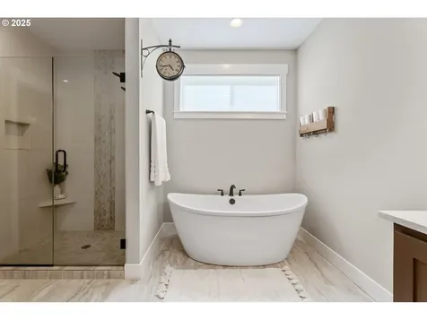 1721 NE Pecan Lane Camas WA 98607
