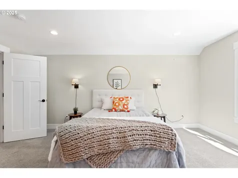 1721 NE Pecan Lane Camas WA 98607