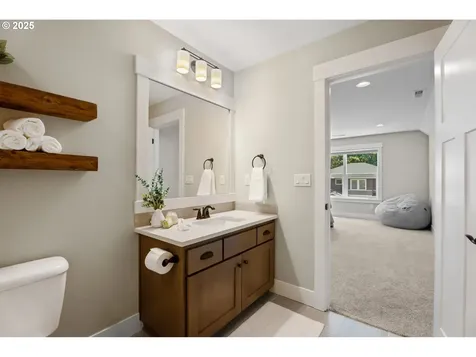 1721 NE Pecan Lane Camas WA 98607