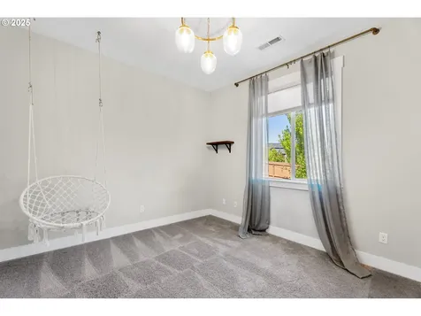 1721 NE Pecan Lane Camas WA 98607