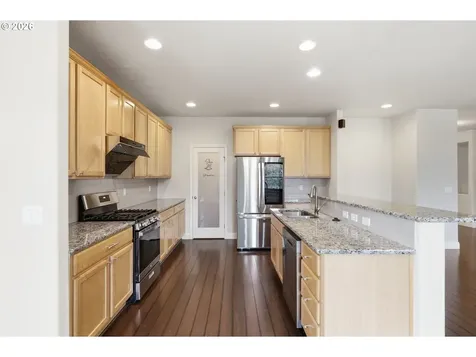 1190 Peascod Drive Eugene OR 97402