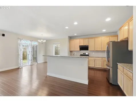 1190 Peascod Drive Eugene OR 97402
