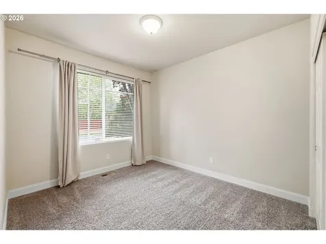 1190 Peascod Drive Eugene OR 97402