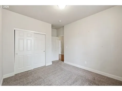 1190 Peascod Drive Eugene OR 97402