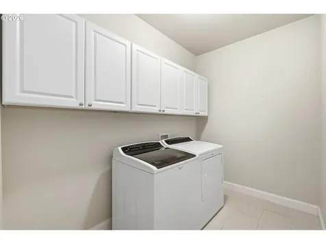 1190 Peascod Drive Eugene OR 97402