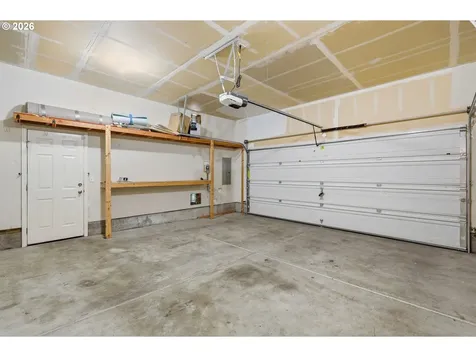 1190 Peascod Drive Eugene OR 97402
