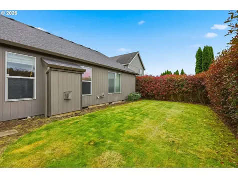 1190 Peascod Drive Eugene OR 97402