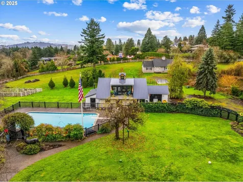 1250 SW Englewood Drive Lake Oswego OR 97034