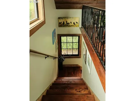 1250 SW Englewood Drive Lake Oswego OR 97034