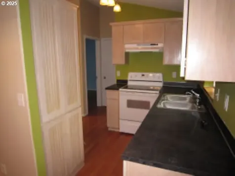 380 Owens Street Salem OR 97302