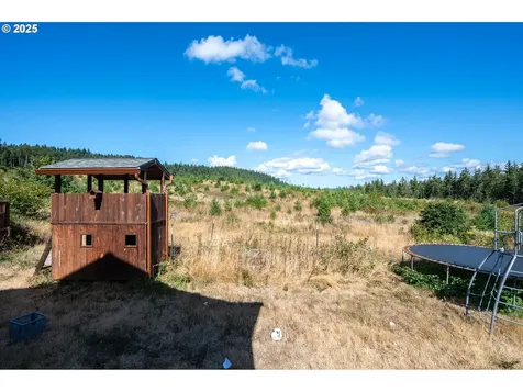 1532 SW Pioneer Drive Willamina OR 97396