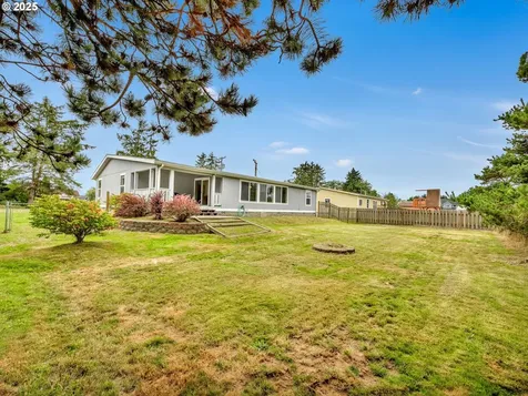 673 NW 9th Street Warrenton OR 97146