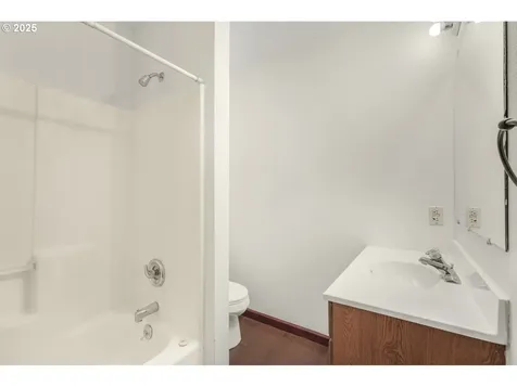 405 NE 115th Circle Vancouver WA 98685