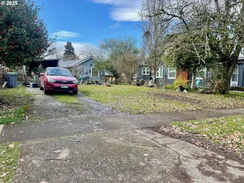 909 NE Davis Street Mcminnville OR 97128