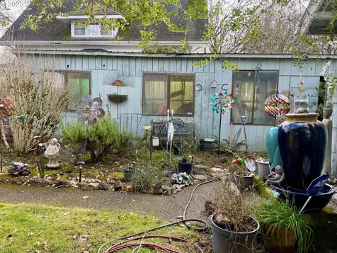 909 NE Davis Street Mcminnville OR 97128
