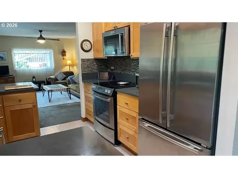 1410 Graham Drive Kelso WA 98626