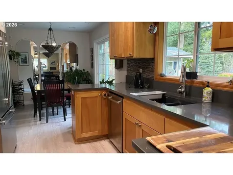 1410 Graham Drive Kelso WA 98626