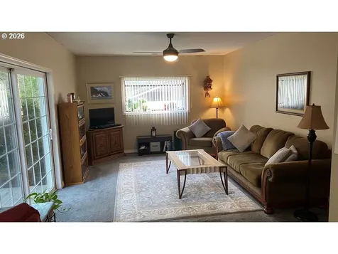 1410 Graham Drive Kelso WA 98626