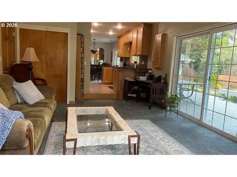 1410 Graham Drive Kelso WA 98626