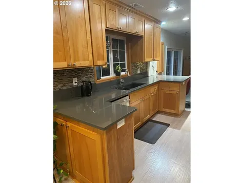 1410 Graham Drive Kelso WA 98626