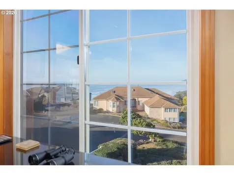 573 NW 54th Court Newport OR 97365