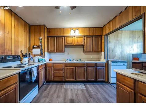 1726 Johnson Street North Bend OR 97459