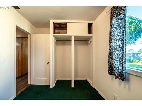 1726 Johnson Street North Bend OR 97459
