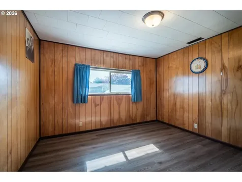1726 Johnson Street North Bend OR 97459