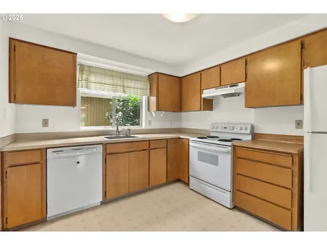 2335 SE Dove Street Hillsboro OR 97123