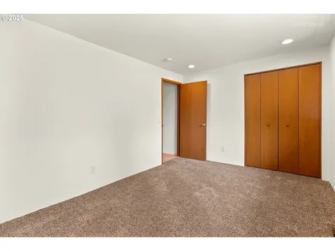 2335 SE Dove Street Hillsboro OR 97123