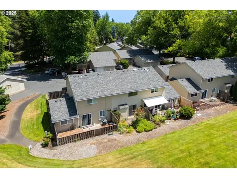 2335 SE Dove Street Hillsboro OR 97123