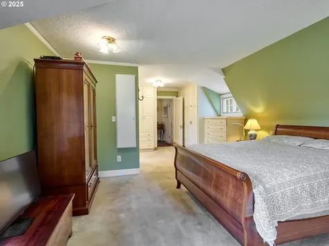 15361 Clackamas River Drive Oregon City OR 97045