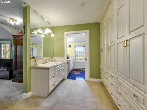 15361 Clackamas River Drive Oregon City OR 97045