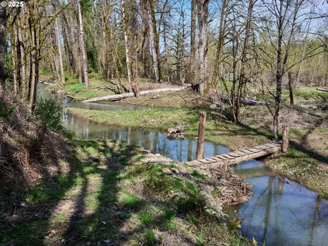 15361 Clackamas River Drive Oregon City OR 97045