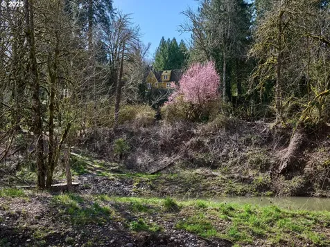 15361 Clackamas River Drive Oregon City OR 97045
